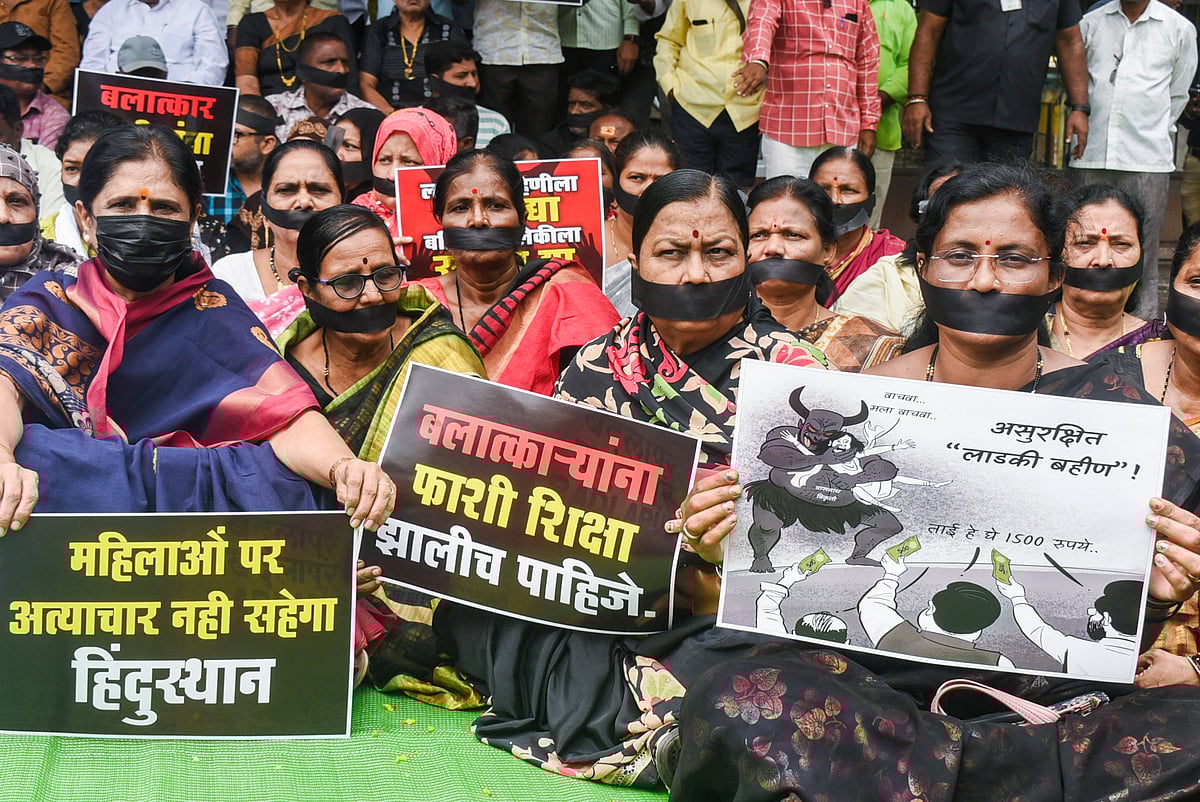 ಬದ್ಲಾಪುರ ಲೈಂಗಿಕ ದೌರ್ಜನ್ಯ ಪ್ರಕರಣ: ಮಹಾ ವಿಕಾಸ ಆಘಾಡಿಯಿಂದ ಮೌನ ಪ್ರತಿಭಟನೆ