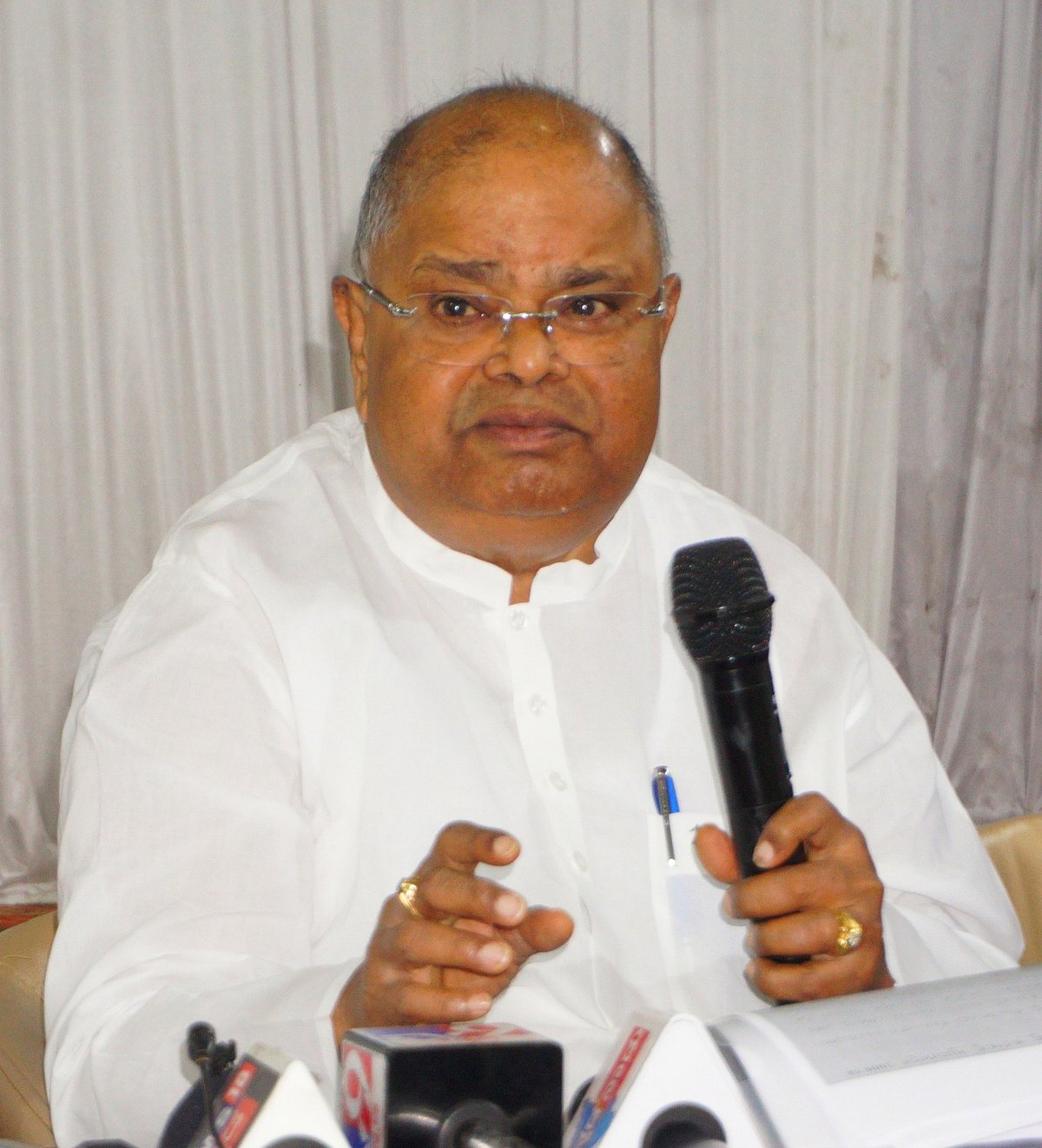 ಜಿಂದಾಲ್‌ಗೆ ಭೂಮಿ ಮಾರಾಟ: ನ್ಯಾಯಕ್ಕೆ ಸಿಕ್ಕ ಜಯ ಎಂದ ಕಾಂಗ್ರೆಸ್‌ ನಾಯಕ ಕೊಂಡಯ್ಯ