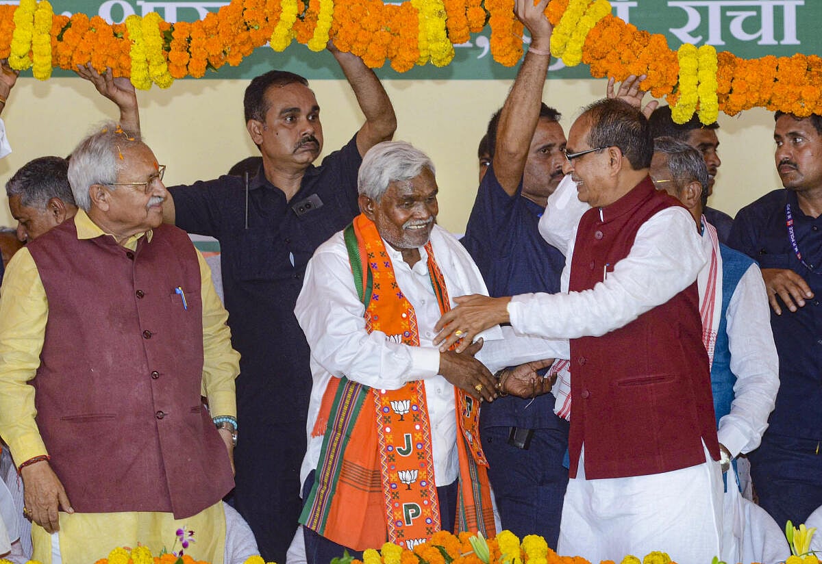 ಬೆವರು, ರಕ್ತ ಹರಿಸಿ JMM ಕಟ್ಟಿದೆ: BJP ಸೇರಿದ ಬಳಿಕ ಚಂಪೈ ಸೊರೇನ್ ಹೇಳಿಕೆ