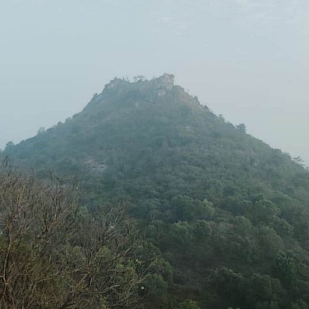 ಹಾರೋಹಳ್ಳಿ: ಚಾರಣಿಗರ ನೆಚ್ಚಿನ ತಾಣ ಚುಳಕನ ಬೆಟ್ಟ