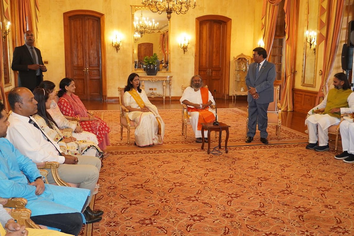 ಮಾರಿಷಸ್‌ ಪ್ರವಾಸ ಕೈಗೊಂಡ ಶ್ರೀ ಶ್ರೀ ರವಿಶಂಕರ್ ಗುರೂಜಿ