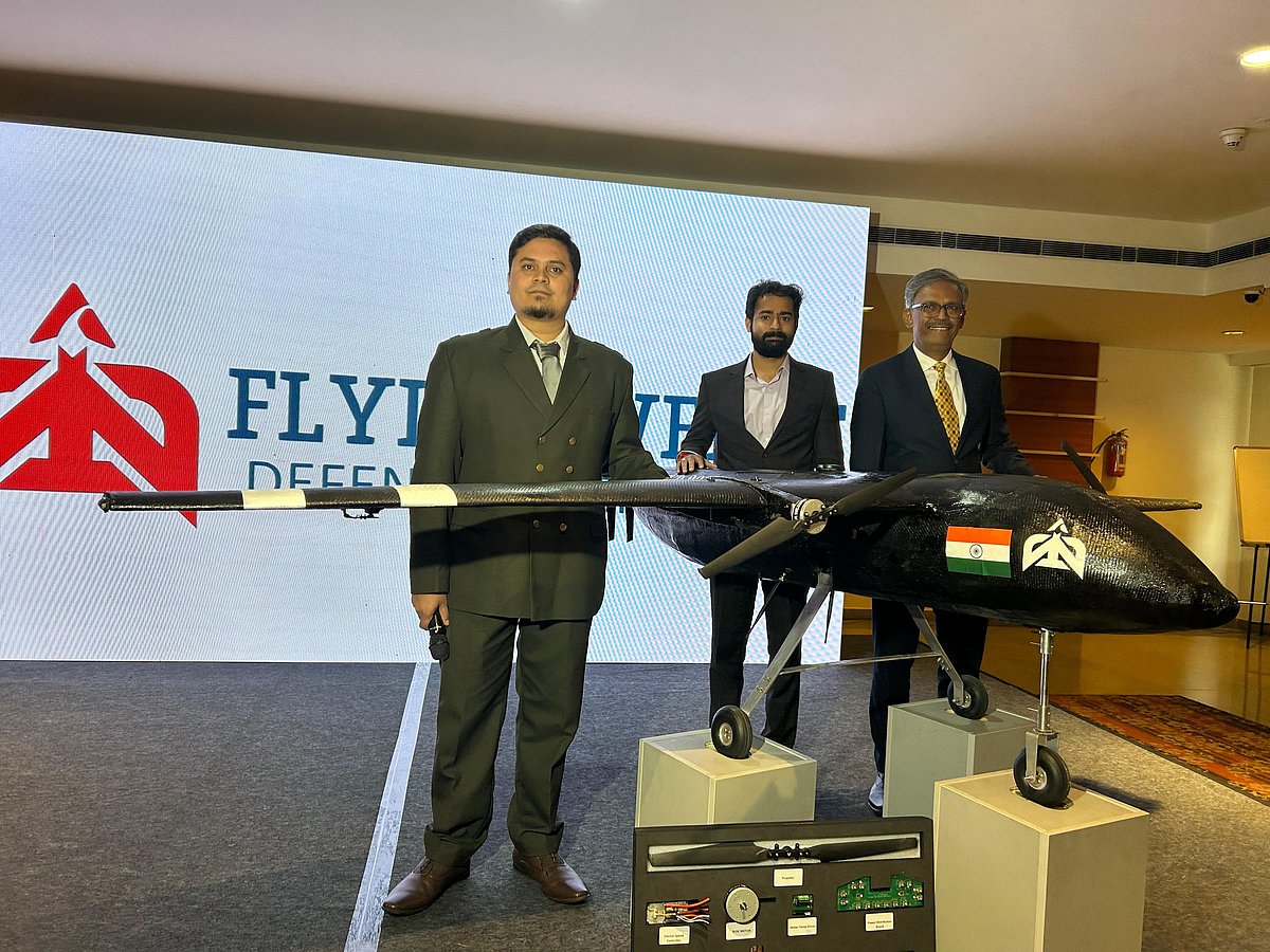 ದೇಶದ ಮೊದಲ ಖಾಸಗಿ ಸ್ವದೇಶಿ ನಿರ್ಮಿತ ಮಾನವರಹಿತ ‘ಯುದ್ಧ ಬಾಂಬರ್‌’ ಹಾರಾಟ ಯಶಸ್ವಿ