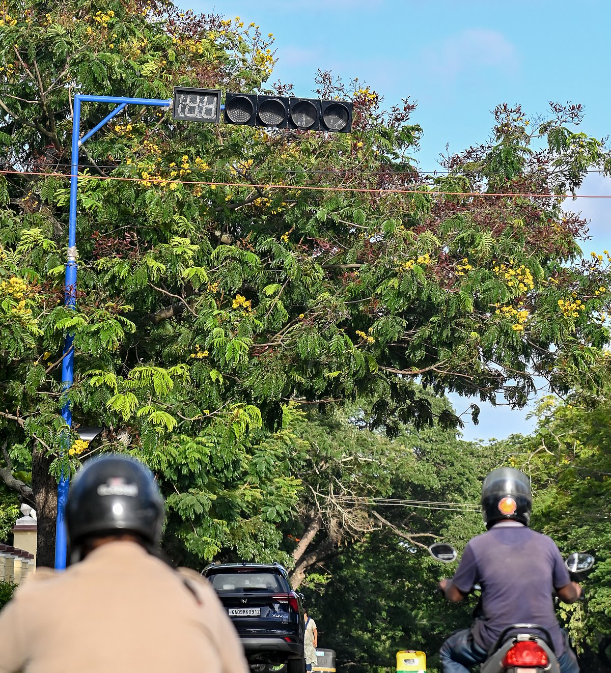 ಮೈಸೂರು: ‘ಸಿಗ್ನಲ್‌’ ನೀಡದ ದೀಪಗಳು