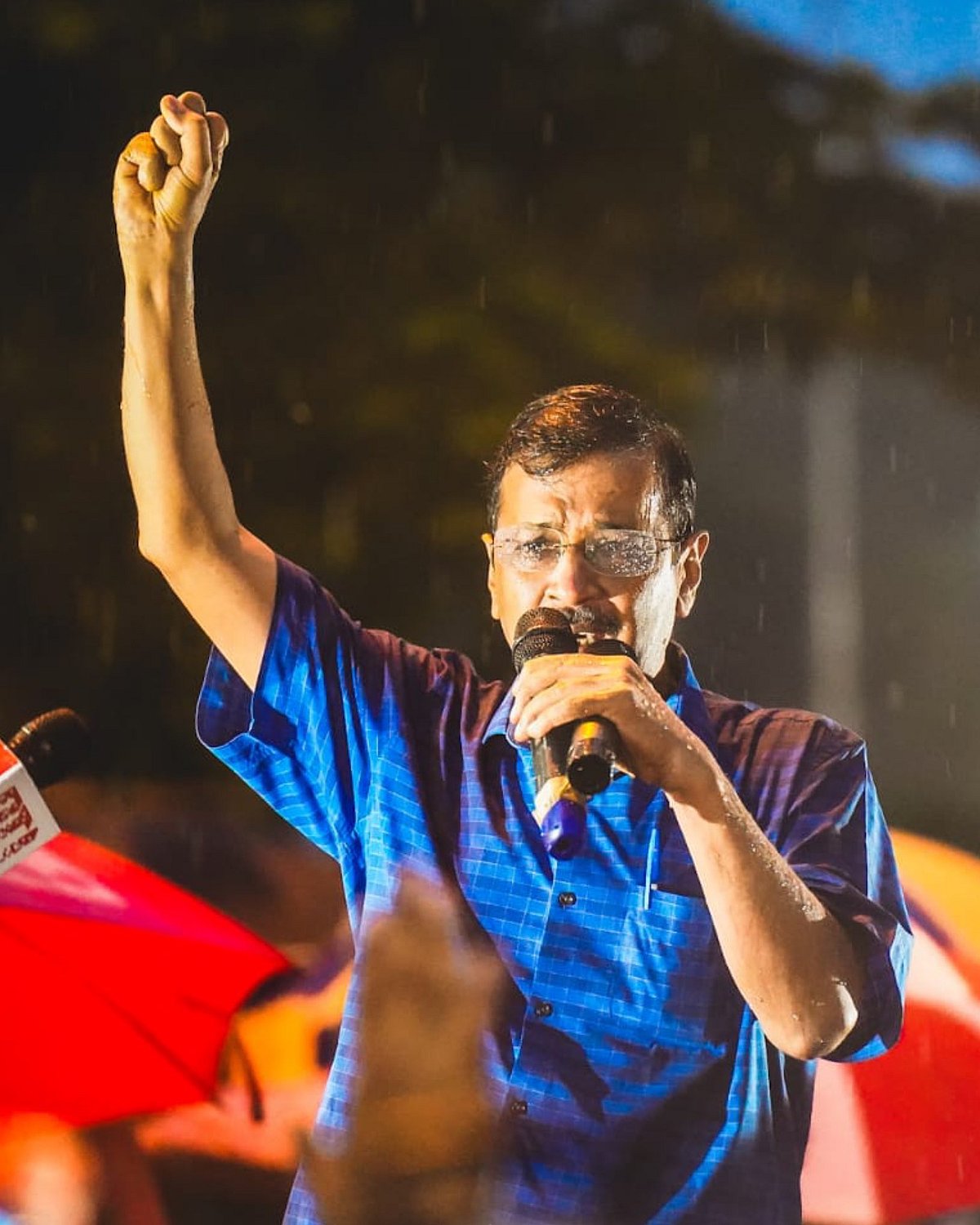 ಜೈಲಿನಿಂದ ಬಿಡುಗಡೆಯಾದ ಕೇಜ್ರಿವಾಲ್‌ಗೆ ಅಭೂತಪೂರ್ವ ಸ್ವಾಗತ: ಮೊಳಗಿದ ಜಯಘೋಷ