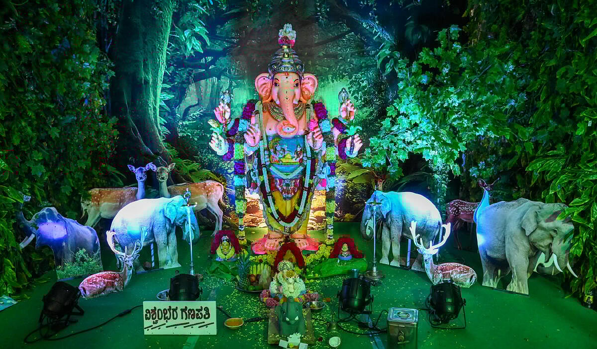 PHOTOS | ವಿನಾಯಕ ಹಬ್ಬದ ಚಿತ್ರಗಳು: ಗಣಪತ್ತಿ ಬಪ್ಪಾ ಮೋರಯಾ...