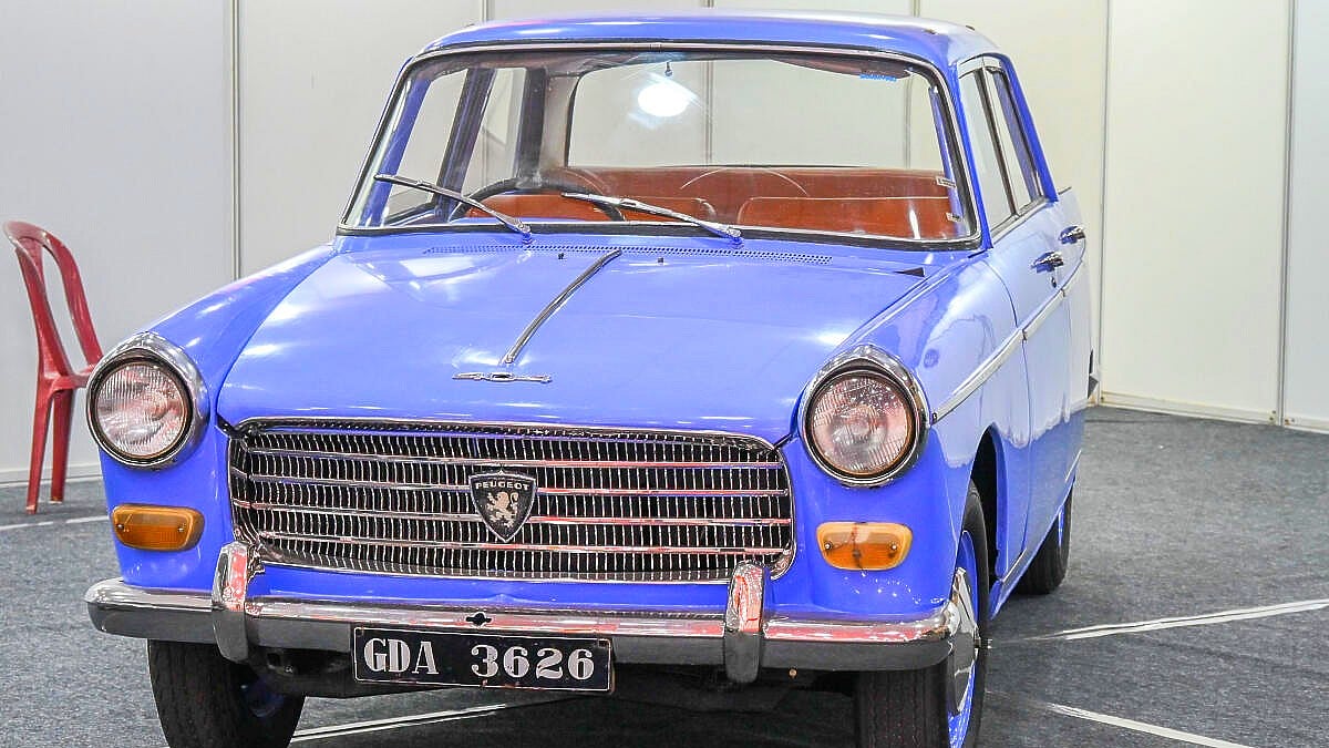 Vintage Cars: ಅರಮನೆ ಮೈದಾನದ ಆಟೊ ಶೋದಲ್ಲಿ ಕಣ್ಮನ ಸೆಳೆದ ‘ಪಯಣ’ ವಿಂಟೇಜ್ Cars!