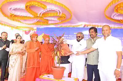  ಅಂತರರಾಷ್ಟ್ರೀಯ ಪ್ರಜಾಪ್ರಭುತ್ವ ದಿನಾಚರಣೆ ಕಾರ್ಯಕ್ರಮವನ್ನು ಪರಿಸರ,‌ಅರಣ್ಯ ಖಾತೆ ಸಚಿವ ಈಶ್ವರ ಬಿ. ಖಂಡ್ರೆ ಉದ್ಘಾಟಿಸಿದರು. 