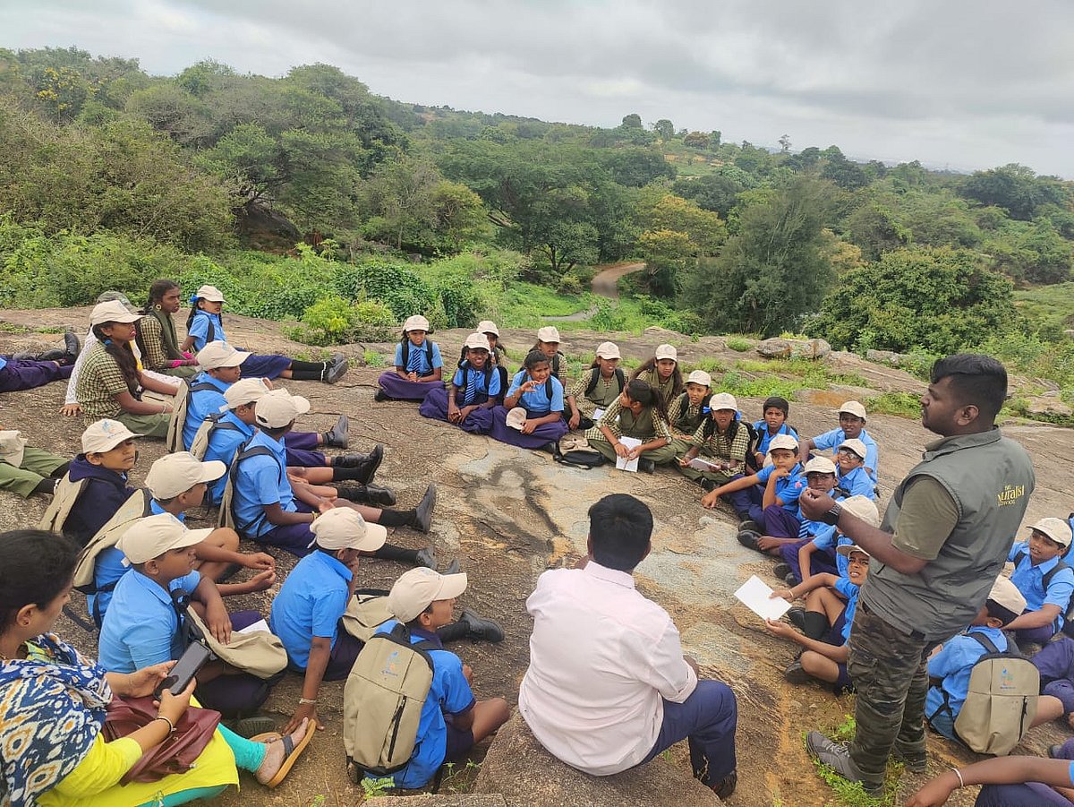 ದಾಬಸ್ ಪೇಟೆ: ಸರ್ಕಾರಿ ಶಾಲಾ ಮಕ್ಕಳಿಗೆ 'ವನ ದರ್ಶನ'