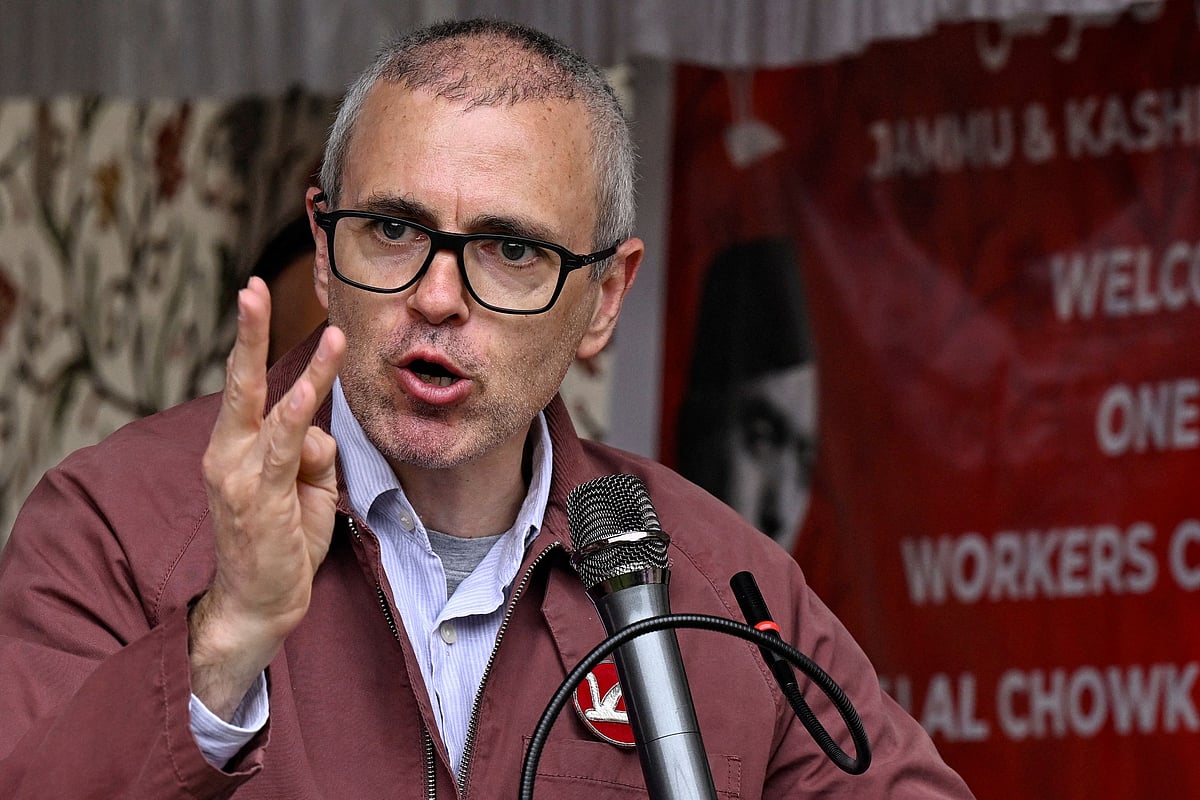 ಜನಾದೇಶದೊಂದಿಗೆ ಚೆಲ್ಲಾಟ ಬೇಡ: ಕೇಂದ್ರ ಸರ್ಕಾರ, ಲೆಫ್ಟಿನೆಂಟ್ ಗವರ್ನರ್‌ಗೆ ಒಮರ್