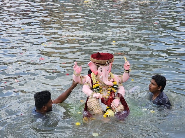 PHOTOS | ಬೆಳಗಾವಿ: ಭಕ್ತಿಯ ಮಳೆ, ಉನ್ಮಾದದ ಹೊಳೆ... ವಿನಾಯಕನಿಗೆ ವಿದಾಯ