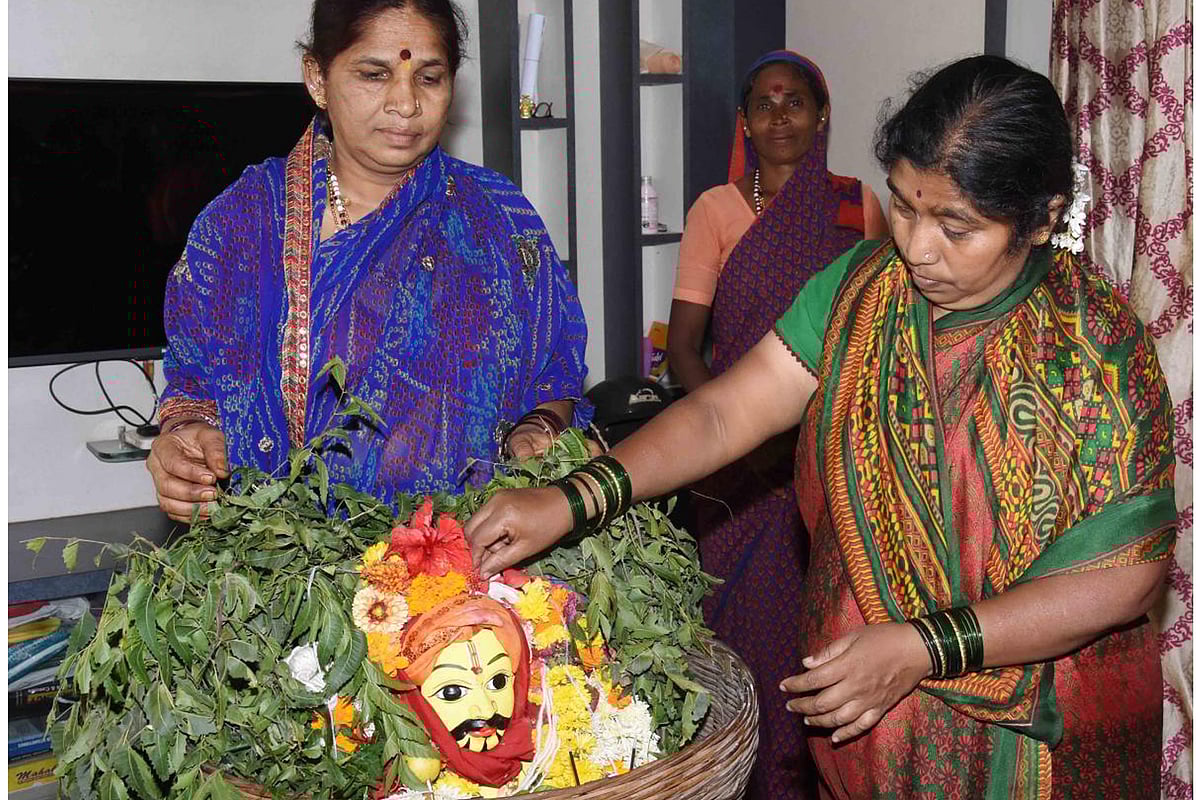 ನಾಲತವಾಡ | ಜೋಕುಮಾರ ಬಂದಾನ, ಸಮೃದ್ಧಿ ತಂದಾನ