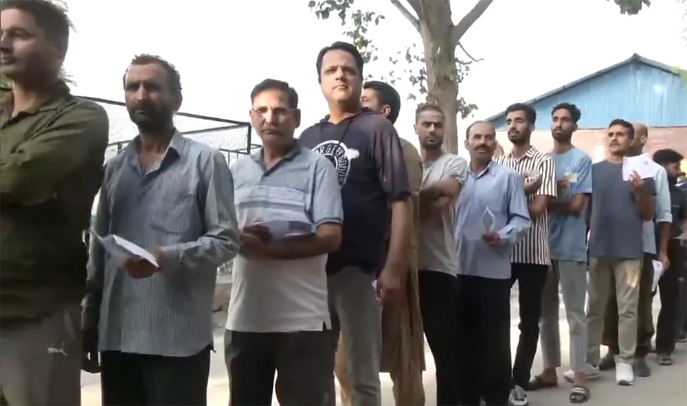 Jammu & Kashmir Assembly Polls: ಮೊದಲ ಹಂತದ 24ಕ್ಷೇತ್ರಗಳಲ್ಲಿ ಮತದಾನ ಬಿರುಸು