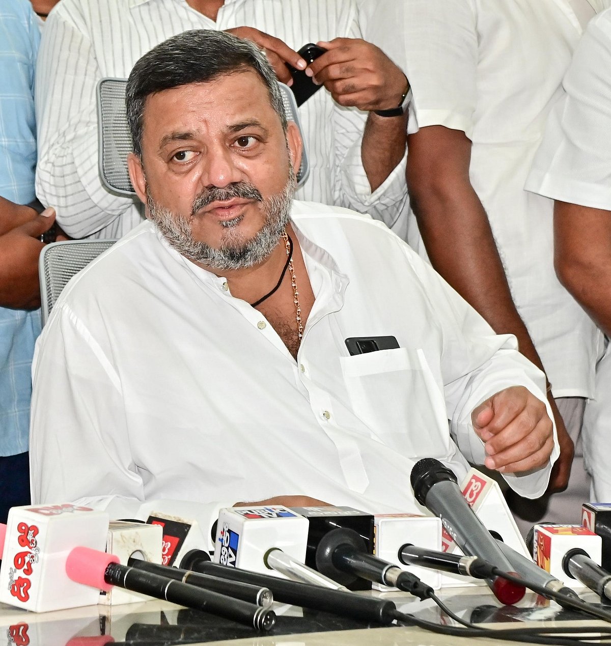 ಸಿದ್ದರಾಮಯ್ಯ ಪರವಾಗಿ ನಾವಿದ್ದೇವೆ, ಯಾವುದೇ ಗೊಂದಲವಿಲ್ಲ: SS ಮಲ್ಲಿಕಾರ್ಜುನ್‌