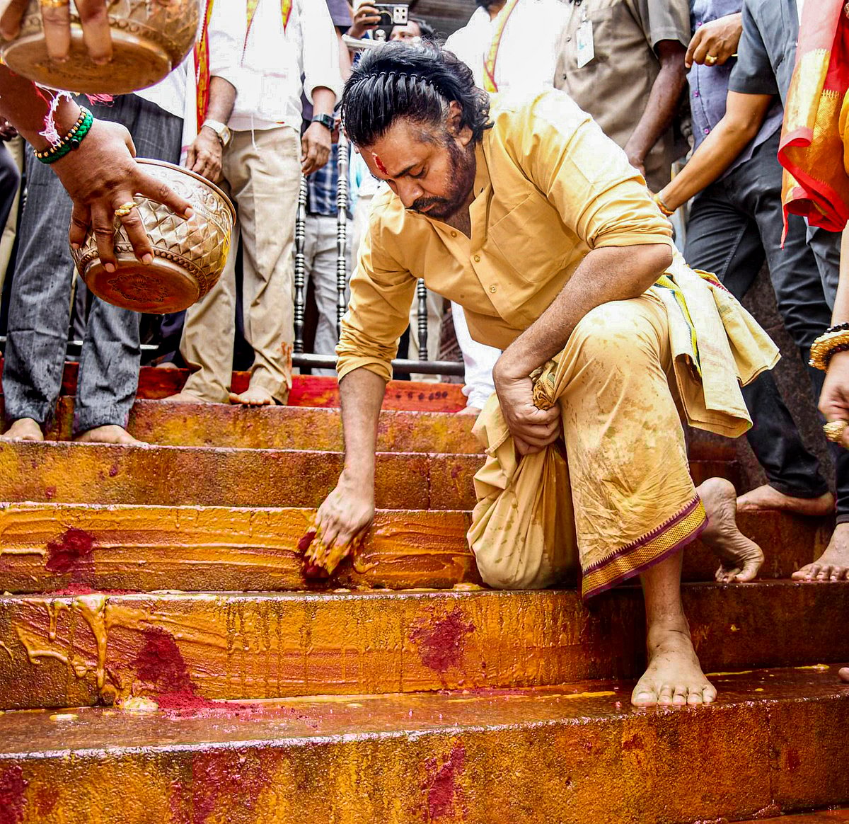 ಸನಾತನ ಧರ್ಮದ ಕುರಿತು ಟೀಕೆ: ಪವನ್‌ ಕಲ್ಯಾಣ್‌ ಎಚ್ಚರಿಕೆ