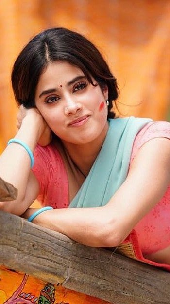 PHOTOS: ‘ದೇವರ‘ ಬೆಡಗಿ ಜಾಹ್ನವಿ!