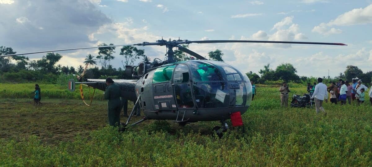 18 ತಾಸು ದುರಸ್ತಿ: ಕೆರೆಯಿಂದ ಚೆನ್ನೈಗೆ ಹಾರಿದ ಹೆಲಿಕಾಪ್ಟರ್