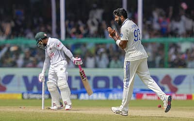 ಎರಡನೇ ಇನಿಂಗ್ಸ್‌ನಲ್ಲೂ ಮೂರು ವಿಕೆಟ್ ಗಳಿಸಿದ ಜಸ್‌ಪ್ರೀತ್ ಬೂಮ್ರಾ