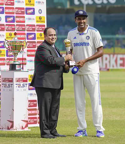 ಸರಣಿಶ್ರೇಷ್ಠ ಪುರಸ್ಕೃತ ಆರ್. ಅಶ್ವಿನ್