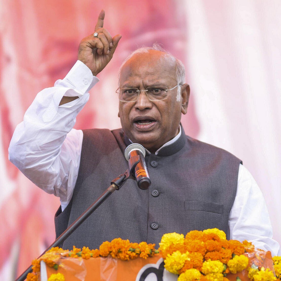 ರಾಜ್ಯತ್ವ ಕಿತ್ತುಕೊಂಡವರಿಗೆ ಪಾಠ ಕಲಿಸಲು ಕೊನೆಯ ಅವಕಾಶ: ಕಾಶ್ಮೀರದ ಜನತೆಗೆ ಖರ್ಗೆ