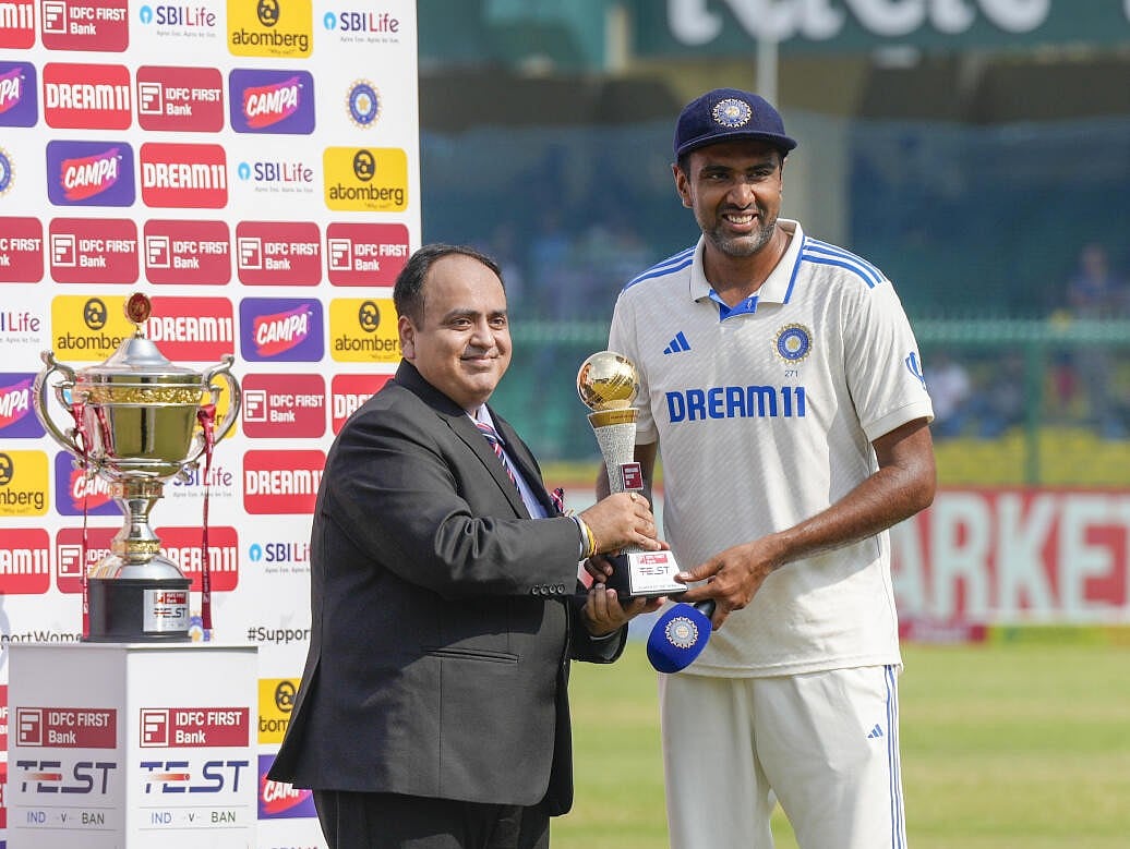 ಸ್ಪಿನ್ ಮಾಂತ್ರಿಕ ಮುರಳೀಧರನ್ ದಾಖಲೆ ಸರಿಗಟ್ಟಿದ ಅಶ್ವಿನ್