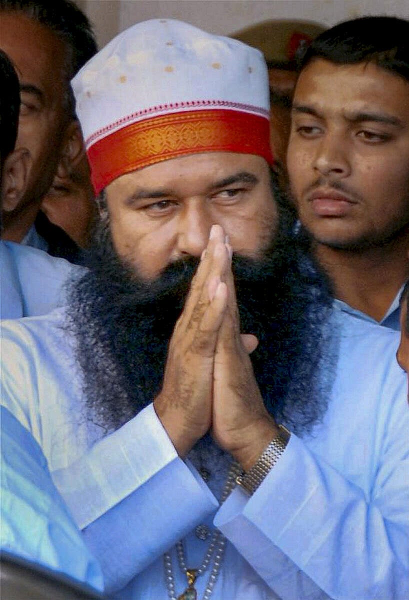 20 ದಿನಗಳ ಪೆರೋಲ್ ಮೇಲೆ ಡೇರಾ ಸಚ್ಚಾ ಸೌದಾ ಮುಖ್ಯಸ್ಥ ಗುರ್ಮೀತ್‌ ಬಿಡುಗಡೆ