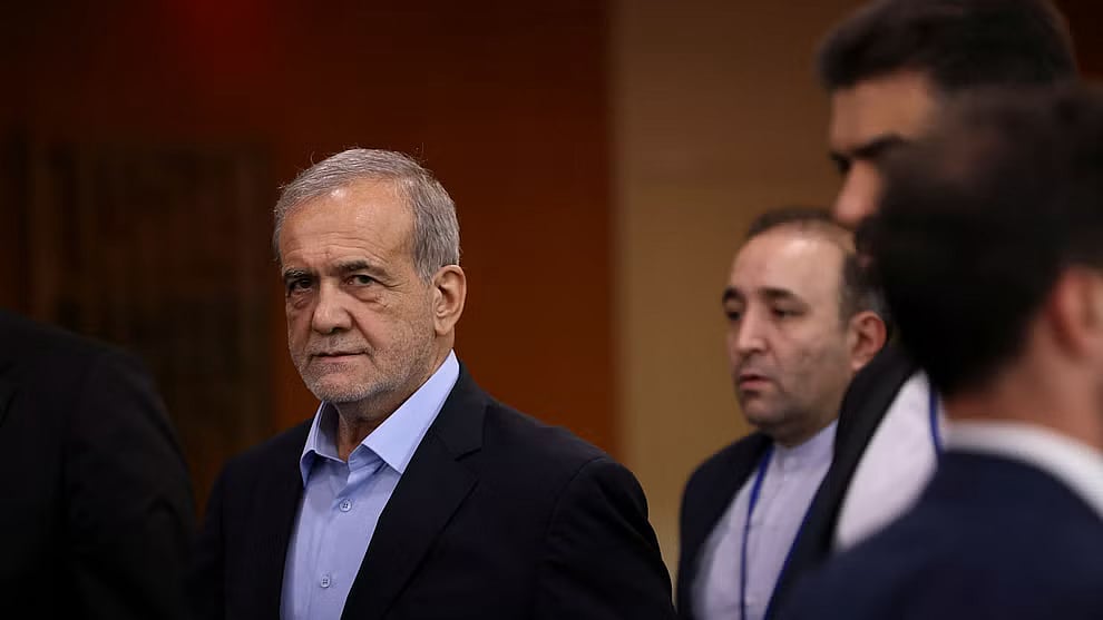 ಇಸ್ರೇಲ್ ಅಪರಾಧ ನಿಲ್ಲಿಸಬೇಕು ಅಥವಾ ಪರಿಣಾಮ ಅನುಭವಿಸಬೇಕು: ಇರಾನ್ ಅಧ್ಯಕ್ಷ