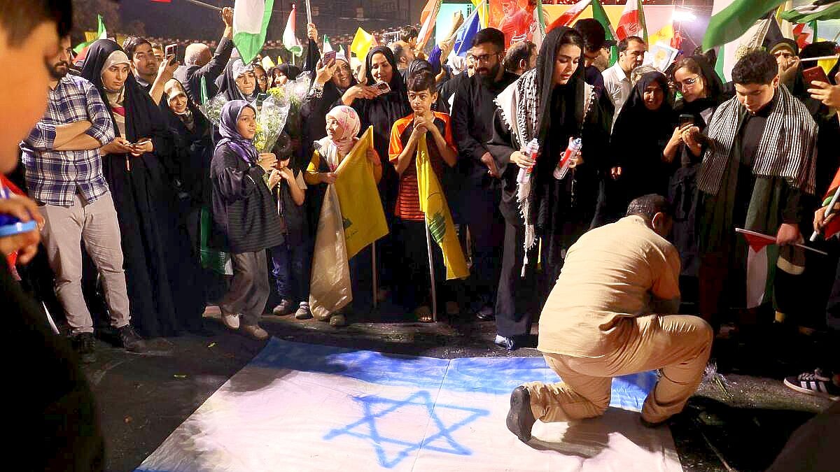 ಇಸ್ರೇಲ್ ಜೊತೆಗಿನ ಸಂಘರ್ಷದಲ್ಲಿ ಮಧ್ಯ ಬರಬೇಡಿ: ಅಮೆರಿಕಕ್ಕೆ ಇರಾನ್ ಎಚ್ಚರಿಕೆ