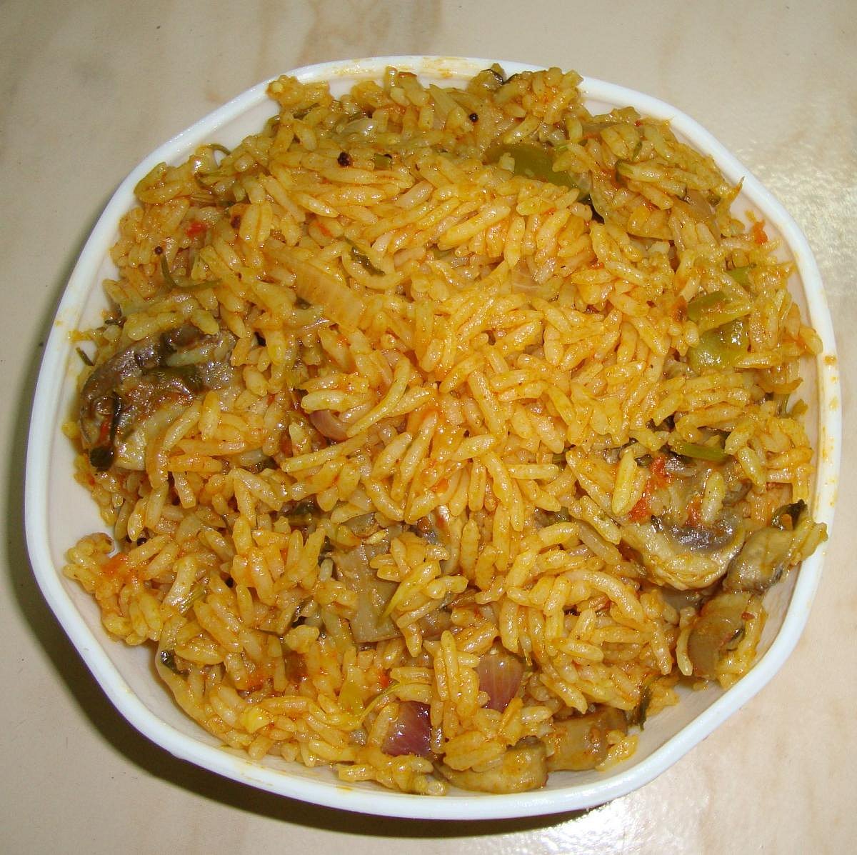 ರಸಾಸ್ವಾದ: ಆಲೂಗಡ್ಡೆ 65, ಅಣಬೆ ಬಿರಿಯಾನಿ