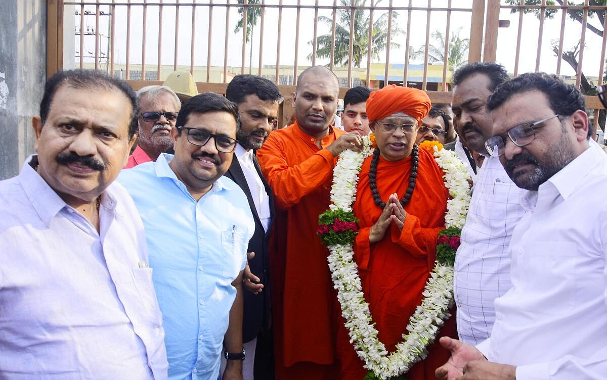 ಸಾಕ್ಷ್ಯಗಳ ವಿಚಾರಣೆ ಪೂರ್ಣ; ನ್ಯಾಯಾಲಯದ ಆದೇಶದಂತೆ ಶಿವಮೂರ್ತಿ ಶರಣರ ಬಿಡುಗಡೆ