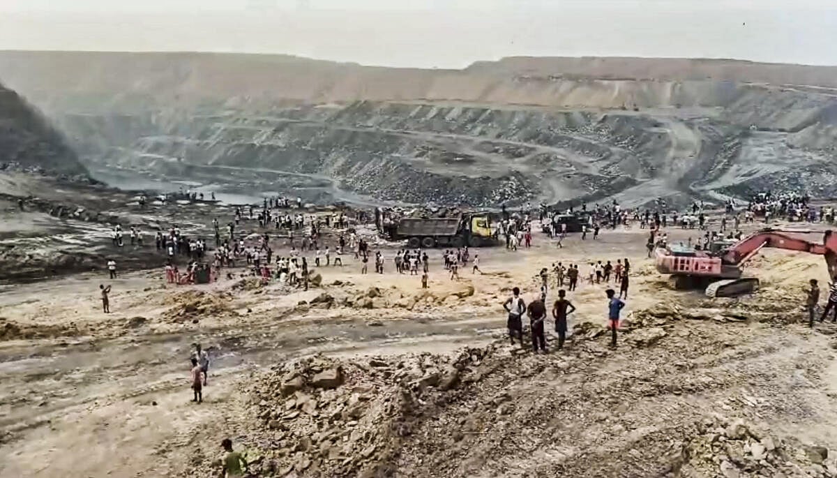 ಪಶ್ಚಿಮ ಬಂಗಾಳದ ಕಲ್ಲಿದ್ದಲು ಗಣಿಯಲ್ಲಿ ಸ್ಪೋಟ: ನಾಲ್ವರು ಸಾವು