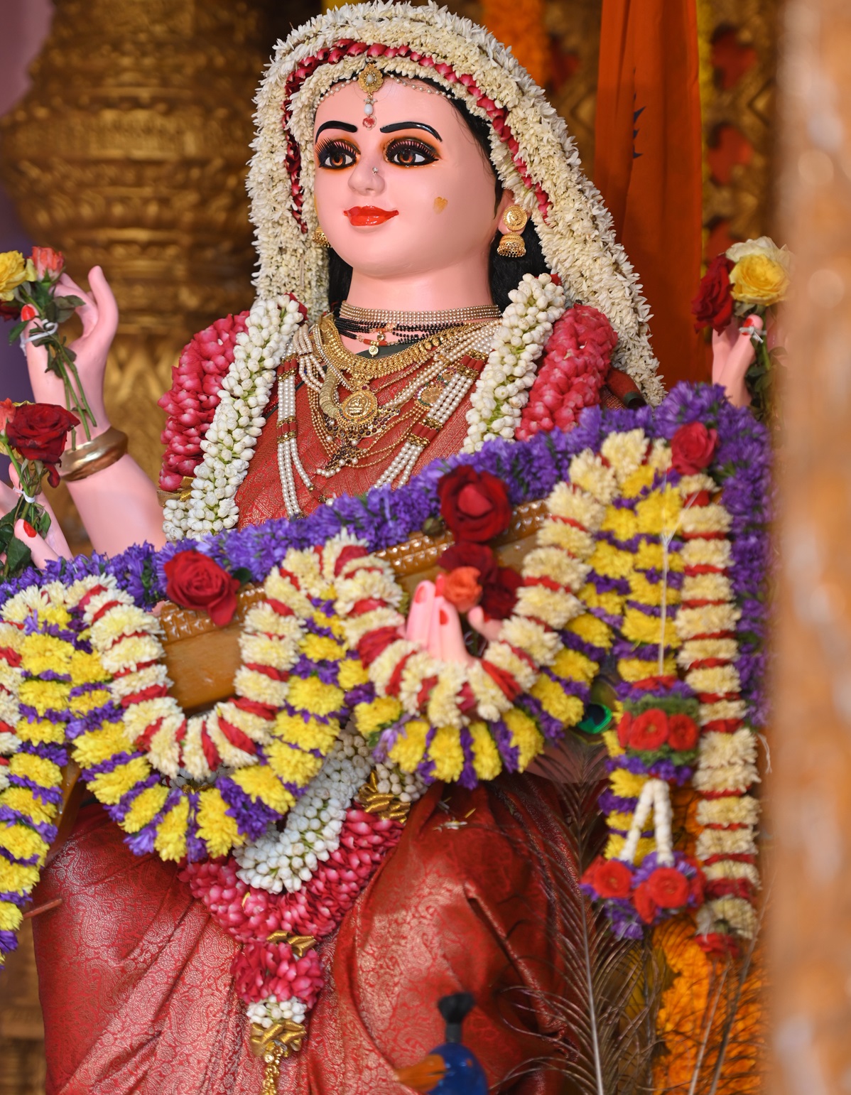 ಕಟೀಲಿನಲ್ಲಿ ಸೋಮವಾರ ಪೂಜಿಸಲಾದ ಶಾರದೆ