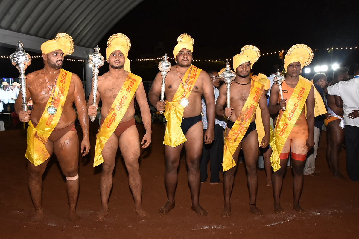 ದಸರಾ ಕುಸ್ತಿ: ಶಿವಯ್ಯ ಪೂಜಾರಿ ‘ದಸರಾ ಕಂಠೀರವ’ 