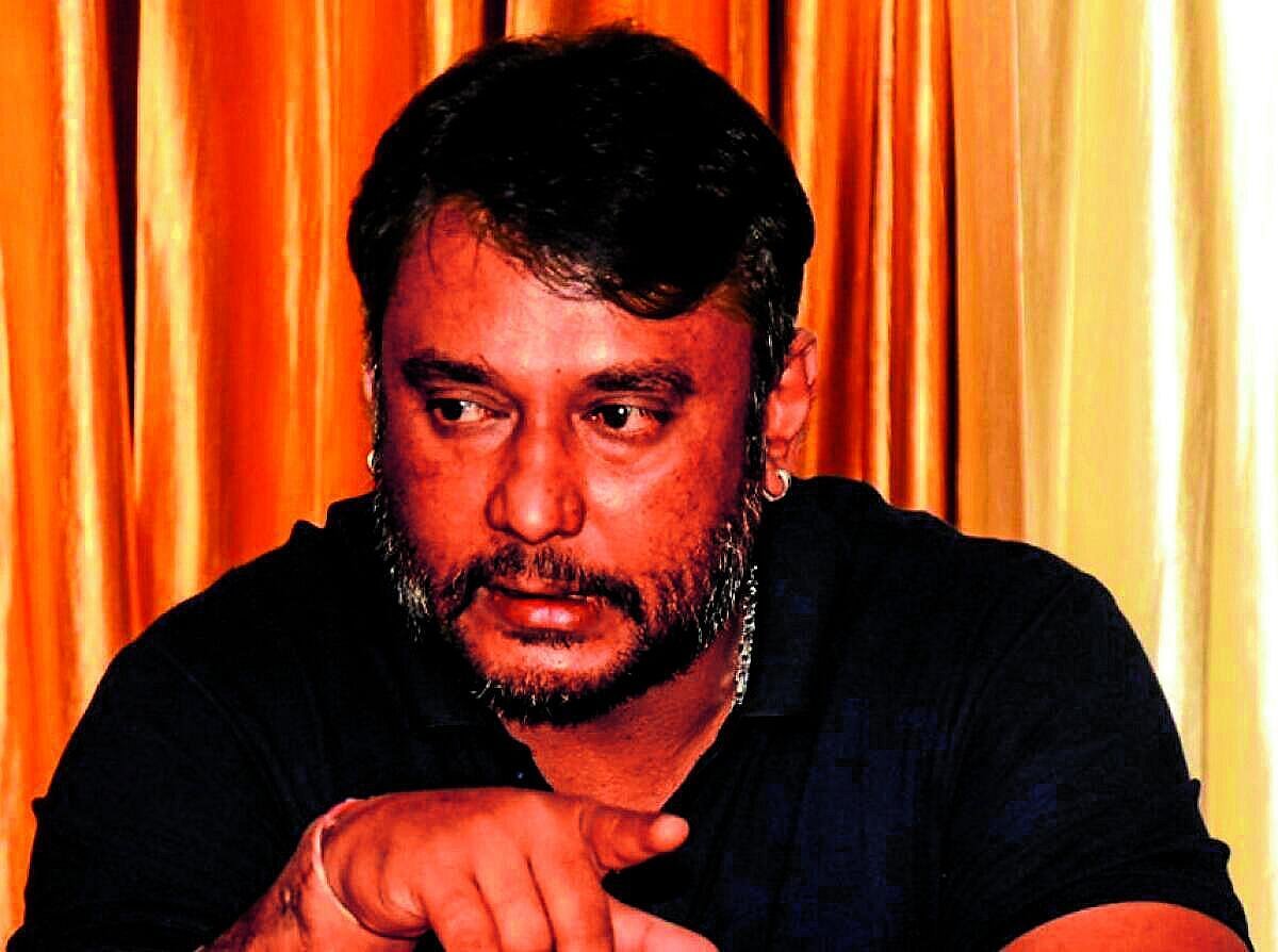 ರೇಣುಕಸ್ವಾಮಿ ಕೊಲೆ ಪ್ರಕರಣ: ಬಟ್ಟೆ ಒಗೆದರೂ ರಕ್ತದ ಕಲೆಯ ಗುರುತು ಇತ್ತು!