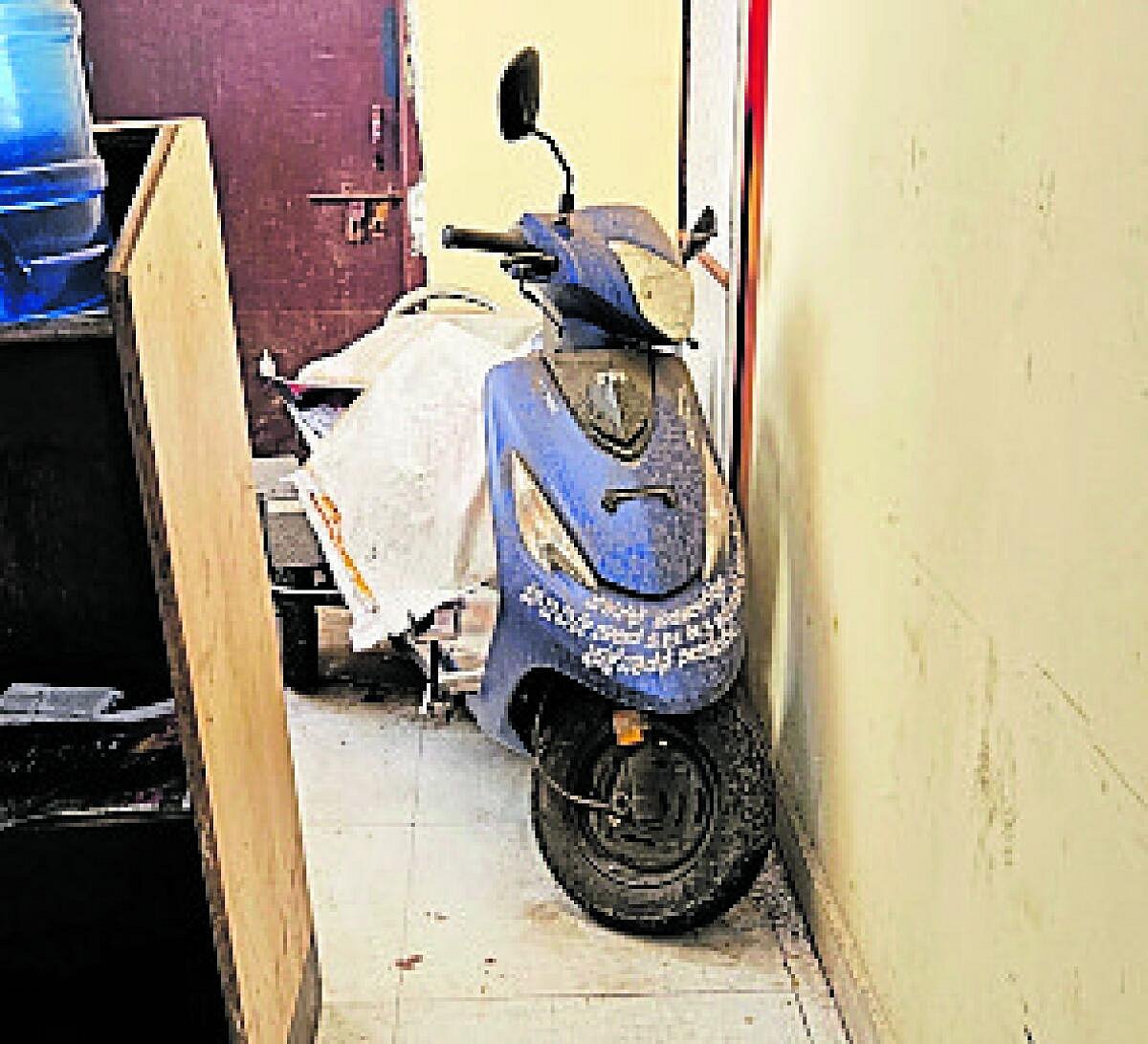 ಮೂಲೆ ಸೇರಿದ ತ್ರಿಚಕ್ರ ವಾಹನ
