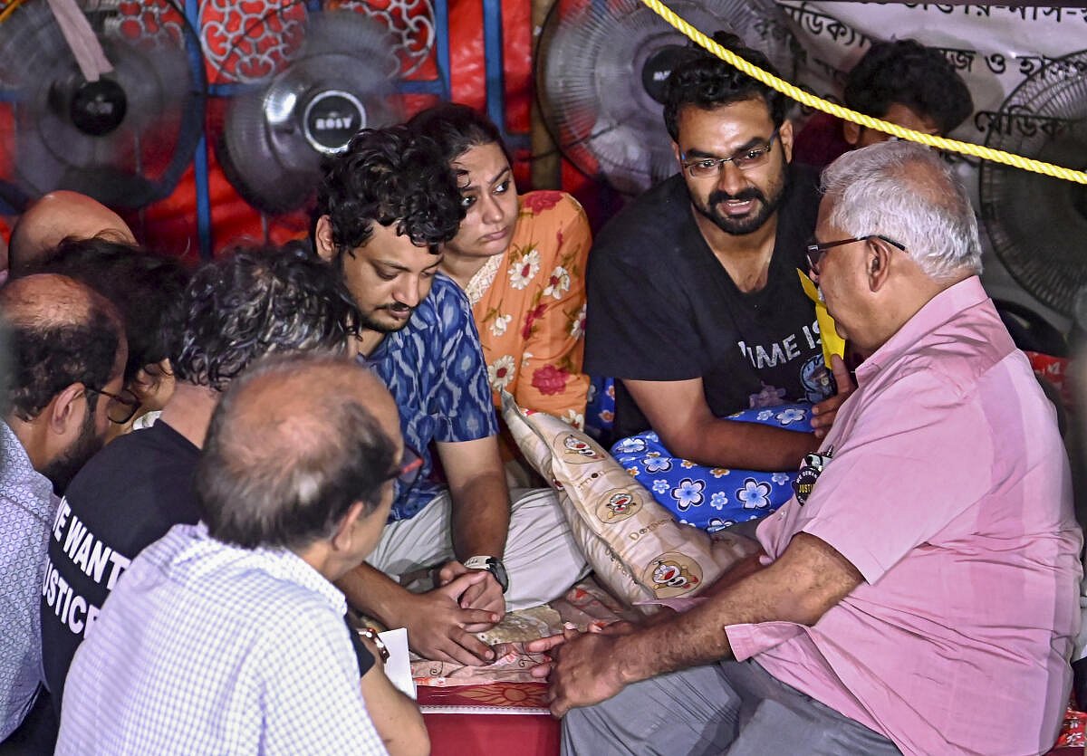 RG Kar: ಮೌನ ತಾಳಿದ ಪ.ಬಂಗಾಳ ಸರ್ಕಾರ; ಹದಗೆಡುತ್ತಿರುವ ವೈದ್ಯರ ಆರೋಗ್ಯ ಸ್ಥಿತಿ