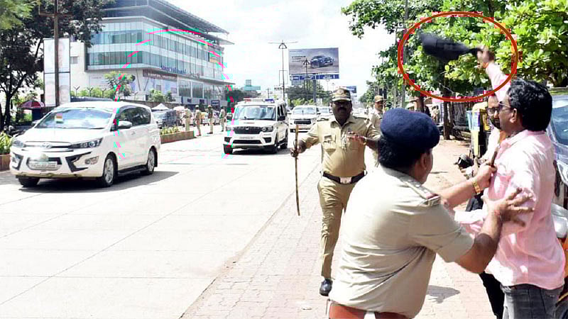 ಸಿಎಂ ಸಿದ್ದರಾಮಯ್ಯ ಕಾರಿಗೆ ಮುತ್ತಿಗೆ ಹಾಕಲು ಯತ್ನ: ಕಪ್ಪು ಬಟ್ಟೆ ಪ್ರದರ್ಶನ
