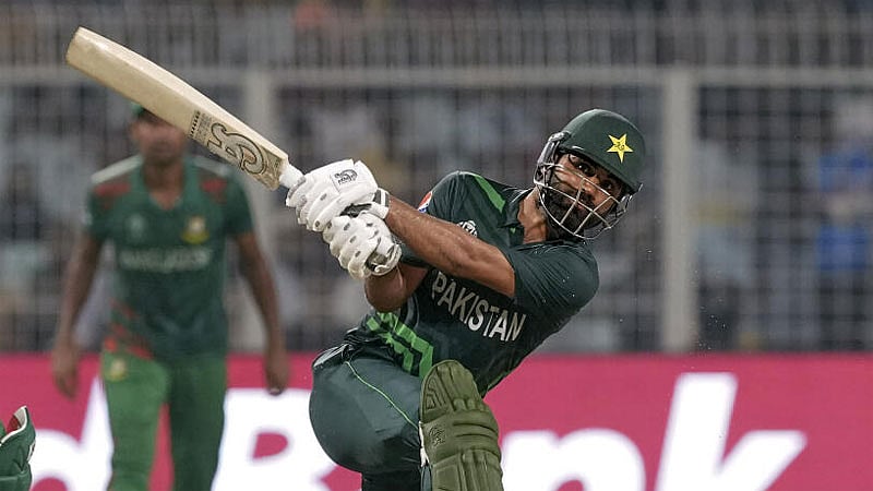 ಪಾಕ್ ತಂಡದಿಂದ ಬಾಬರ್‌ ಕೈಬಿಟ್ಟದ್ದಕ್ಕೆ ಆಕ್ಷೇಪ: ಫಖರ್ ಜಮಾನ್‌ಗೆ PCB ನೋಟಿಸ್