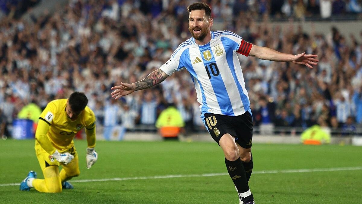 ಮೆಸ್ಸಿಯ ಮ್ಯಾಜಿಕ್‌ಗಳಿಗೆ ಕೊನೆಯೇ ಇಲ್ಲ: ಅರ್ಜೆಂಟೀನಾ ತಂಡದ ಸ್ಕಲೊನಿ ಪ್ರಶಂಸೆ