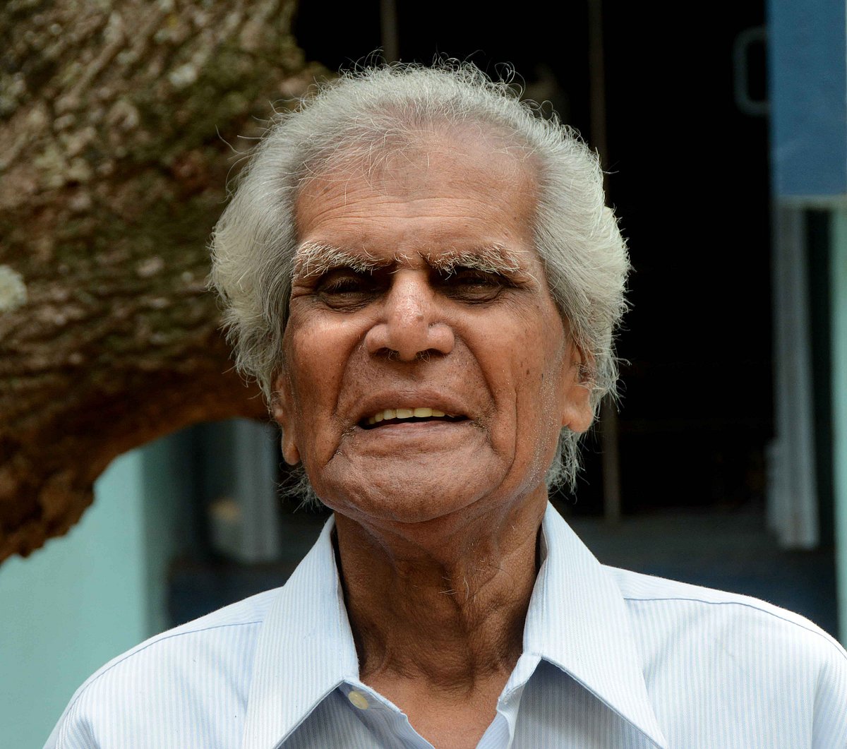 ಹೊಳೆದದ್ದು ಸಾಹಿತ್ಯ ಉಳಿದದ್ದು ಸಂಬಂಧ