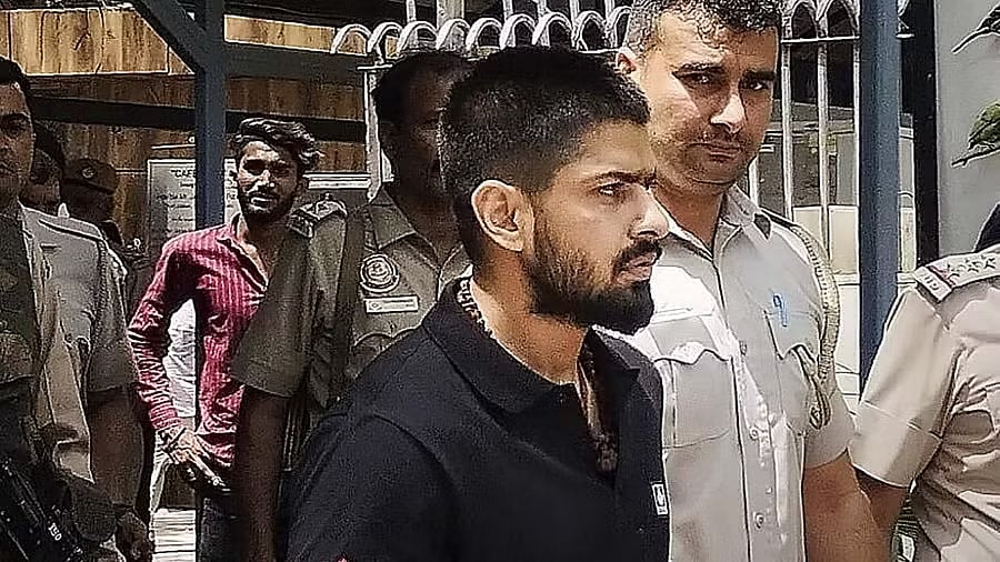 ಜೈಲಿನಿಂದಲೇ ಲಾರೆನ್ಸ್ ಬಿಷ್ಣೋಯಿ ಸಂದರ್ಶನ: ಇಬ್ಬರು DSP ಸೇರಿ 7 ಪೊಲೀಸರ ಅಮಾನತು