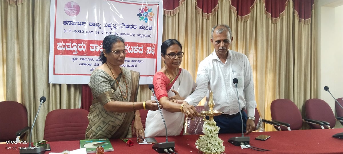 7ನೇ ವೇತನ ಆಯೋಗದಡಿ ಪಿಂಚಣಿಗೆ ಆಗ್ರಹ: ನಿವೃತ್ತ ಸರ್ಕಾರಿ ನೌಕರರ ಹಕ್ಕೊತ್ತಾಯ 