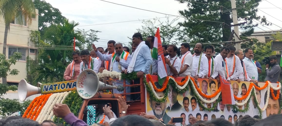 ಯೋಗೇಶ್ವರ್ ಎದುರು ಜೆಡಿಎಸ್ ನಾಯಕ ಕುಮಾರಸ್ವಾಮಿ ನಿಂತರೂ ಸೋಲು ಖಚಿತ: ಸಿದ್ದರಾಮಯ್ಯ