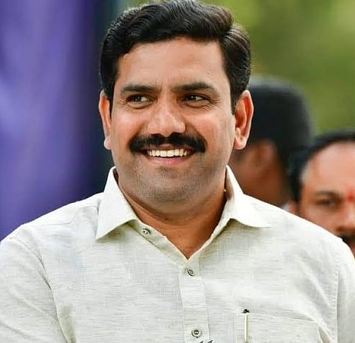 ನನ್ನನ್ನು ಬದಲಿಸುವ ಭ್ರಮೆ ಬಿಡಿ: ಯತ್ನಾಳ ಬಣಕ್ಕೆ ವಿಜಯೇಂದ್ರ ಟಾಂಗ್