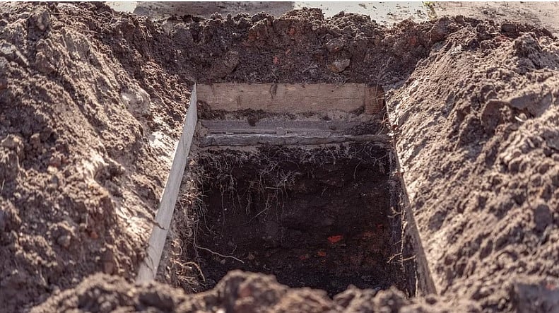 ‘ದೃಶ್ಯಂ’ ಚಿತ್ರದಿಂದ ಪ್ರೇರಣೆ: ಮಹಿಳೆ ಕೊಂದು DC ಕಚೇರಿ ಆವರಣದಲ್ಲೇ ಹೂತಿಟ್ಟ ಭೂಪ