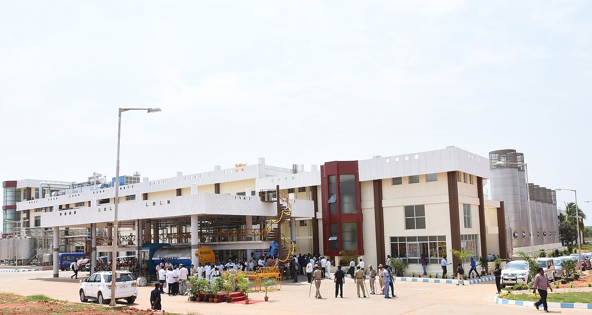 ಚಿಮುಲ್ ರಚನೆ: ಬಿಜೆಪಿ ಮತ್ತು ಕಾಂಗ್ರೆಸ್ ನಡುವೆ ಕ್ರೆಡಿಟ್ ಸಂಘರ್ಷ