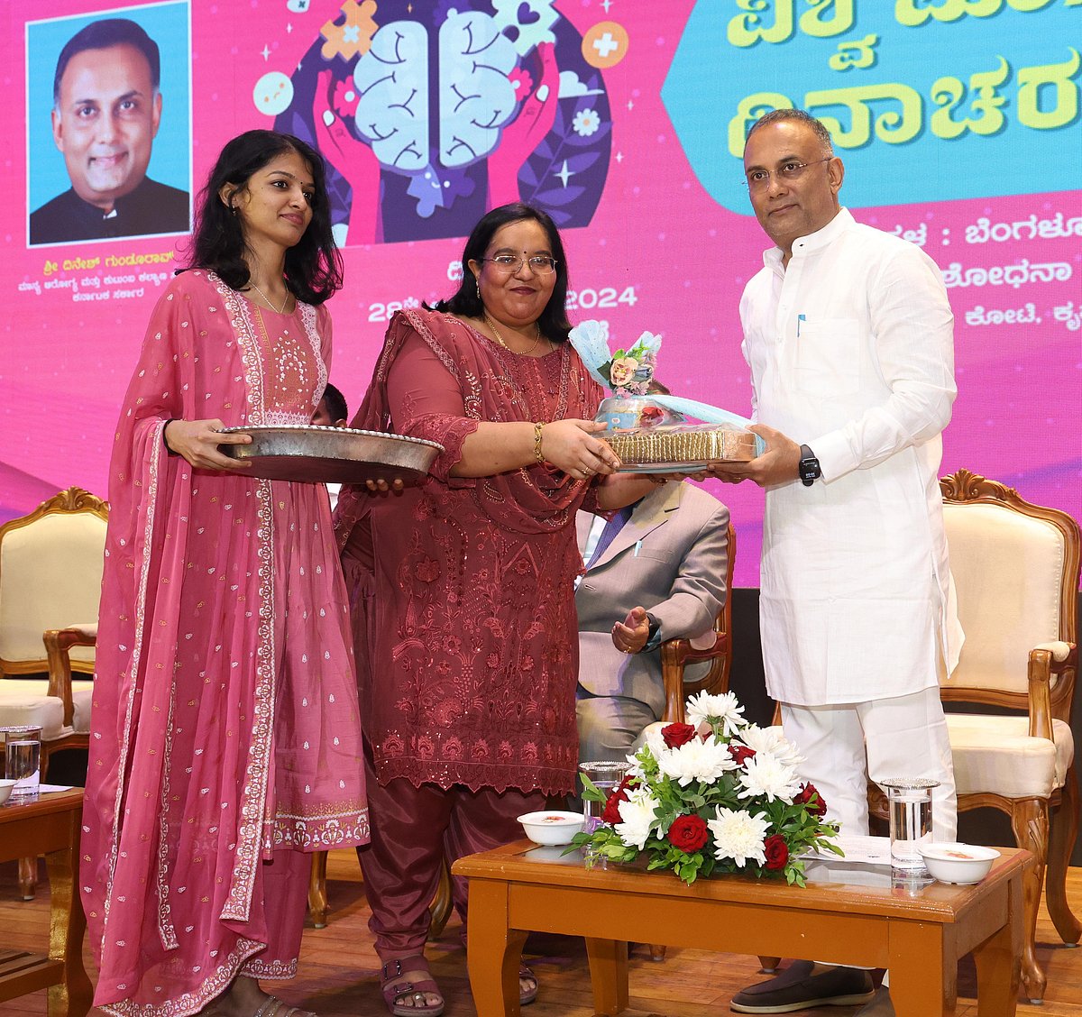 ಆರೋಗ್ಯ ಹಾಳಾಗುವಷ್ಟು ಒತ್ತಡ ಬೇಡ: ಸಚಿವ ದಿನೇಶ್‌ ಗುಂಡೂರಾವ್‌ 