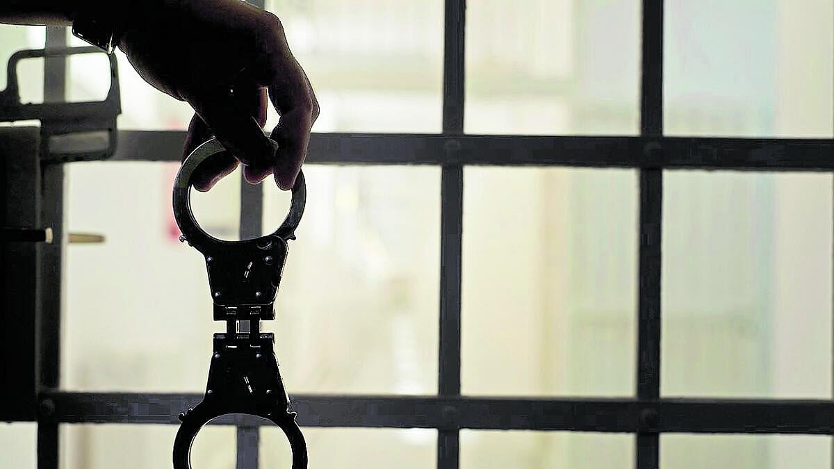 ವಿದೇಶಿ ಜೈಲುಗಳಲ್ಲಿ 10,152 ಭಾರತೀಯ ಕೈದಿಗಳು: ಕೇಂದ್ರ