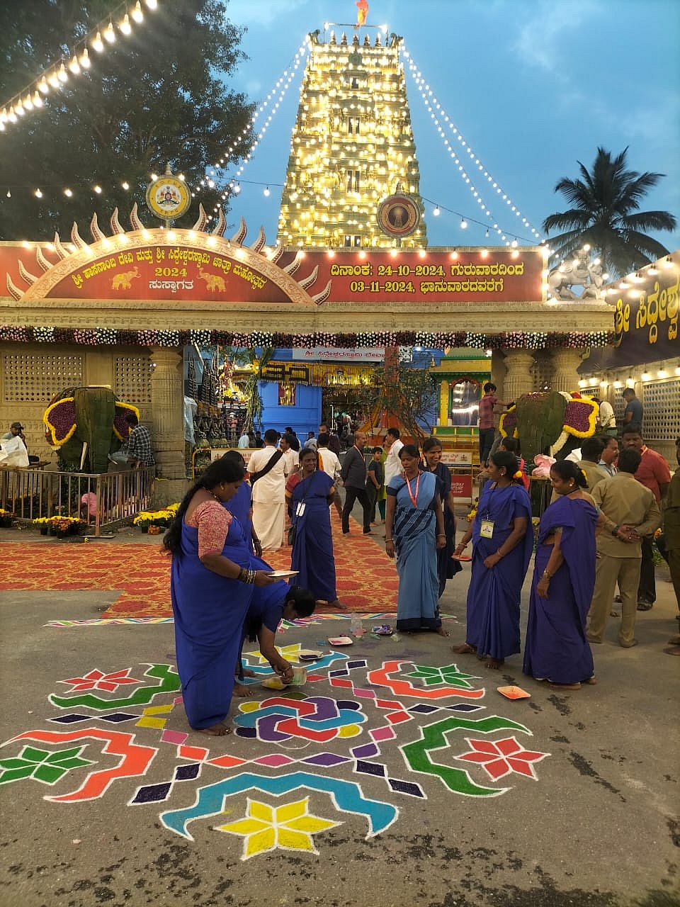 ಹಾಸನಾಂಬೆ ದೇವಿ ದರ್ಶನಕ್ಕೆ ಜನವೋ ಜನ