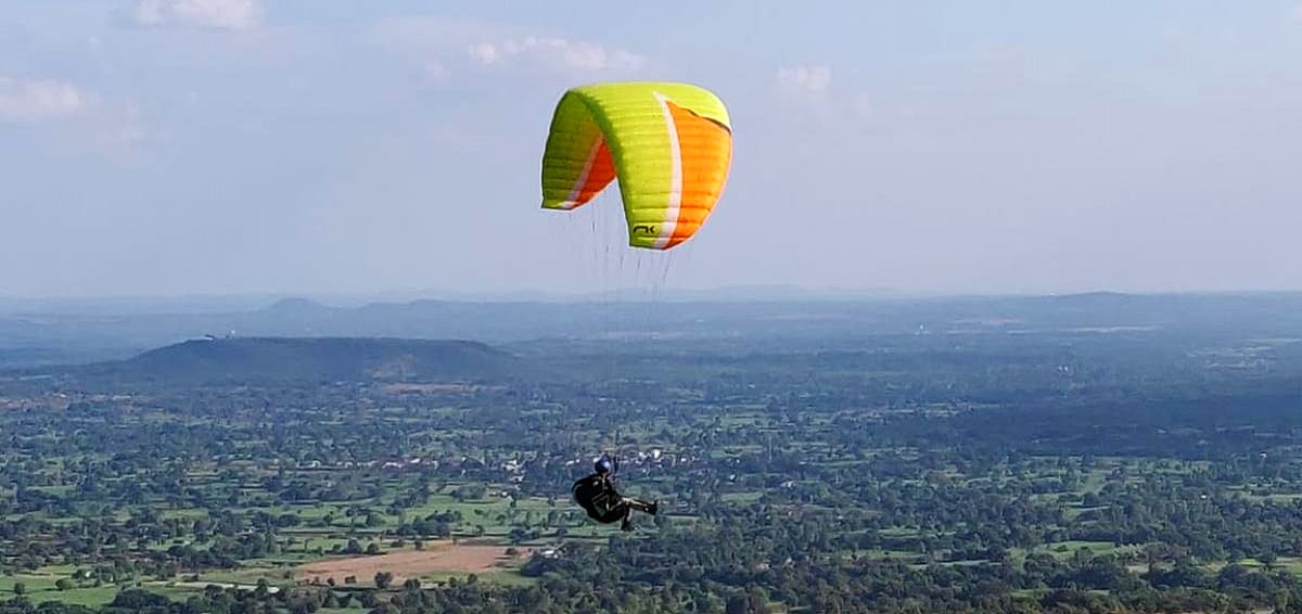 ಹಿಮಾಚಲ ಪ್ರದೇಶ: ಪ್ಯಾರಾಗ್ಲೈಡರ್‌ ಸಾವು 
