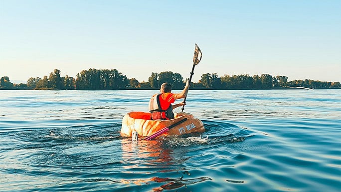 ಕುಂಬಳಕಾಯಿ ಕಳ್ಳ ಅಲ್ಲ, ಕುಂಬಳಕಾಯಿ ನಾವಿಕ!ನದಿಯಲ್ಲಿ 73KM ಪಯಣ– ಗಿನ್ನಿಸ್ ದಾಖಲೆ
